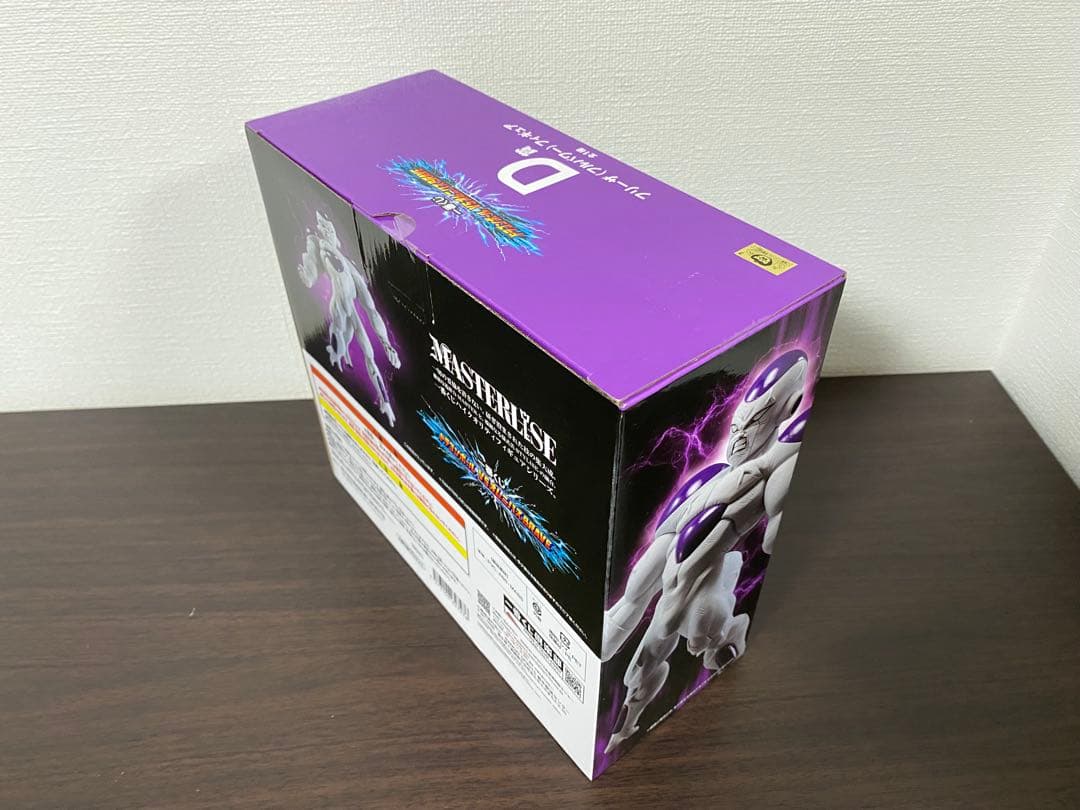 新品未開封 セル（完全体）&フリーザ（フルパワー）おまけ付き　※セル箱破れあり