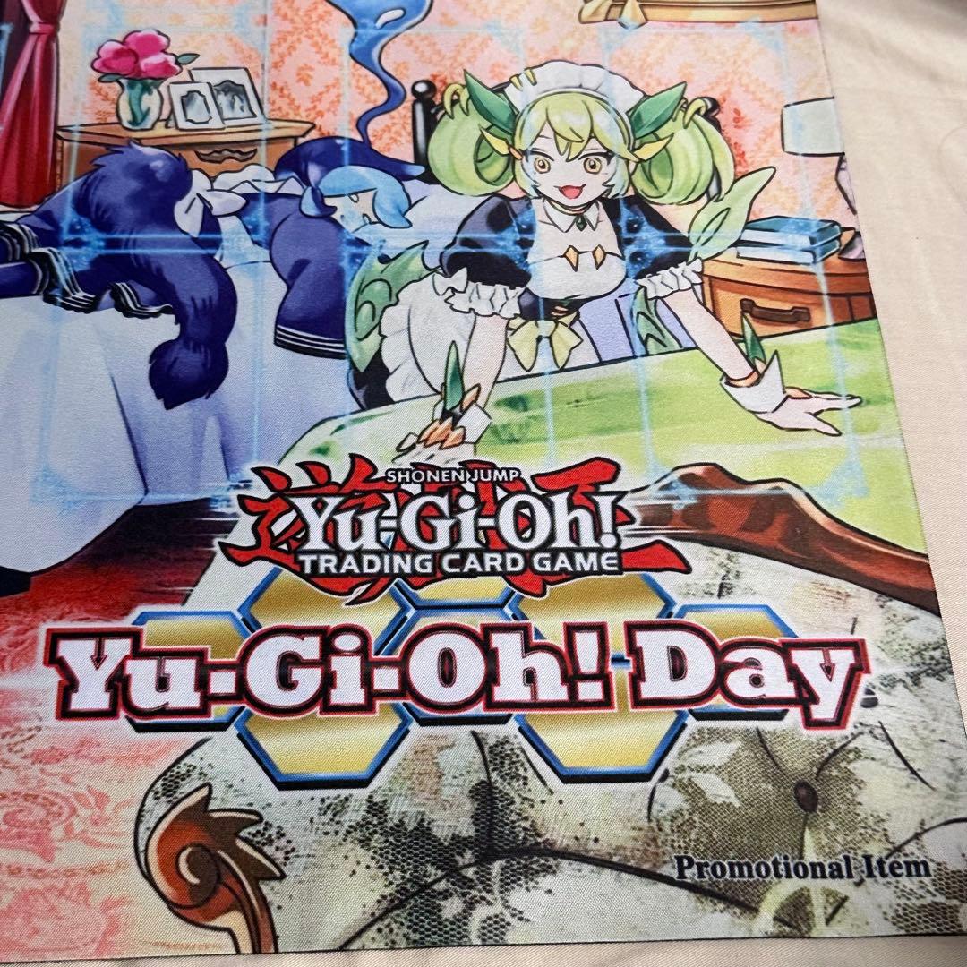 遊戯王YUGIOH！Day ドラゴンメイド リラクゼーション 海外 プレイマット