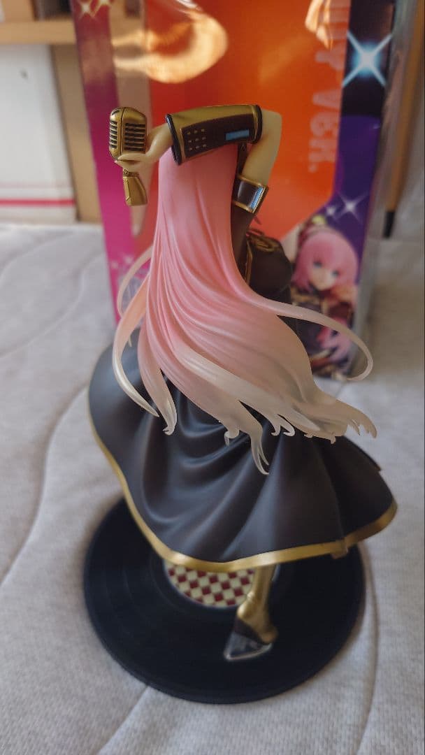 巡音ルカ Tony Ver. フィギュア