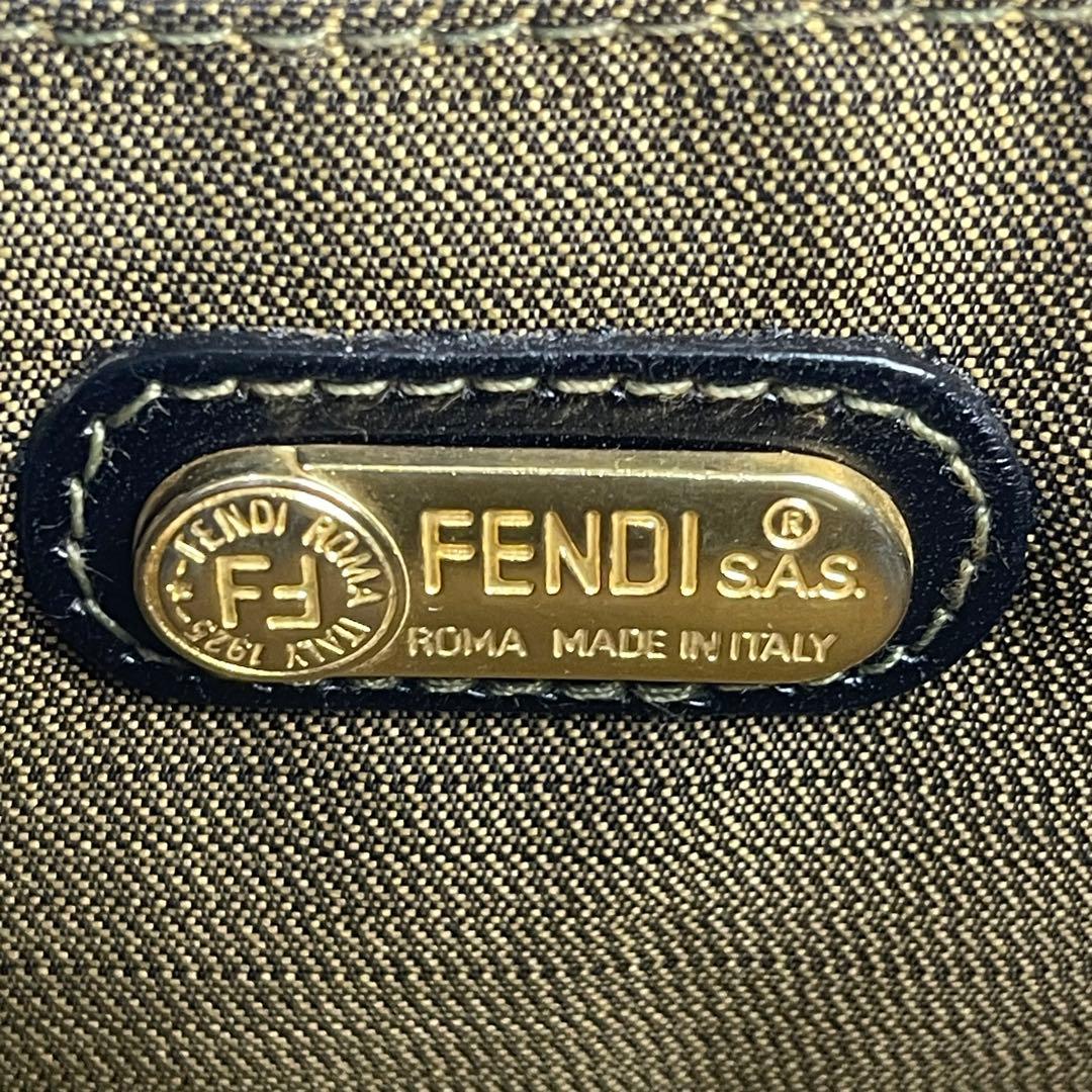【美品】FENDI フェンディ ズッカ 2way ショルダーバッグ ヴァニティ