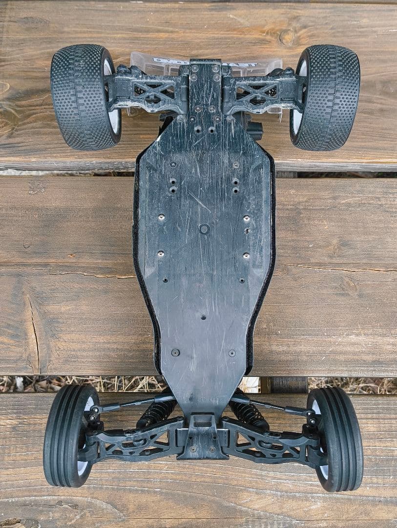 ヨコモ ルーキーオフロード2.0 タイヤホイール付き