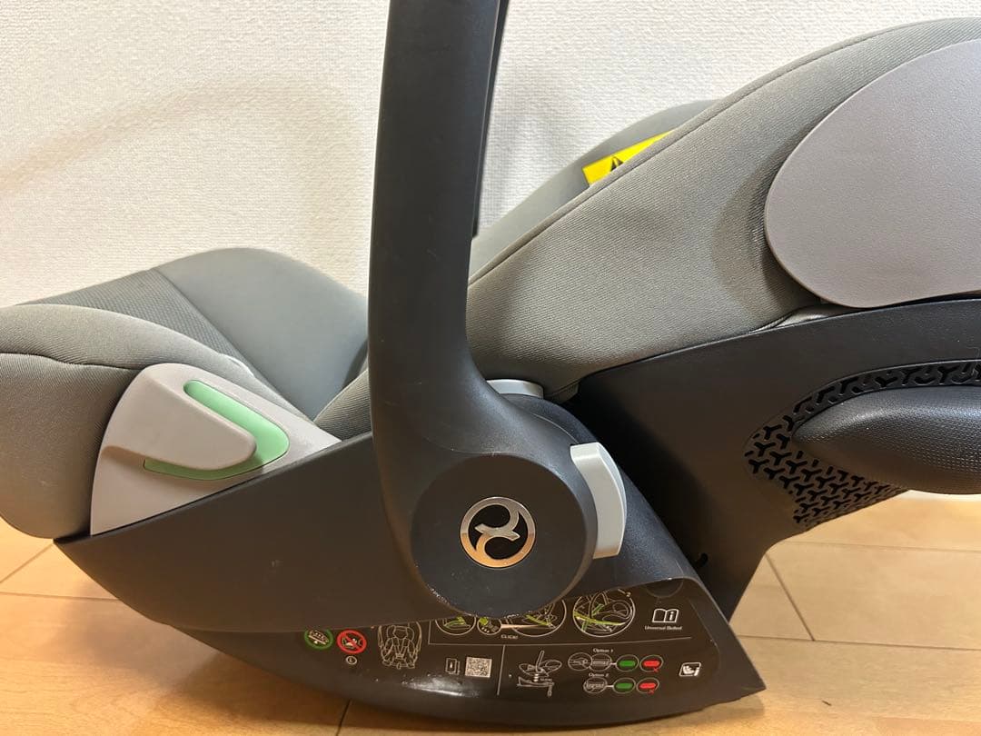 Cybex cloud g i-size サイベックス　ベビーシート