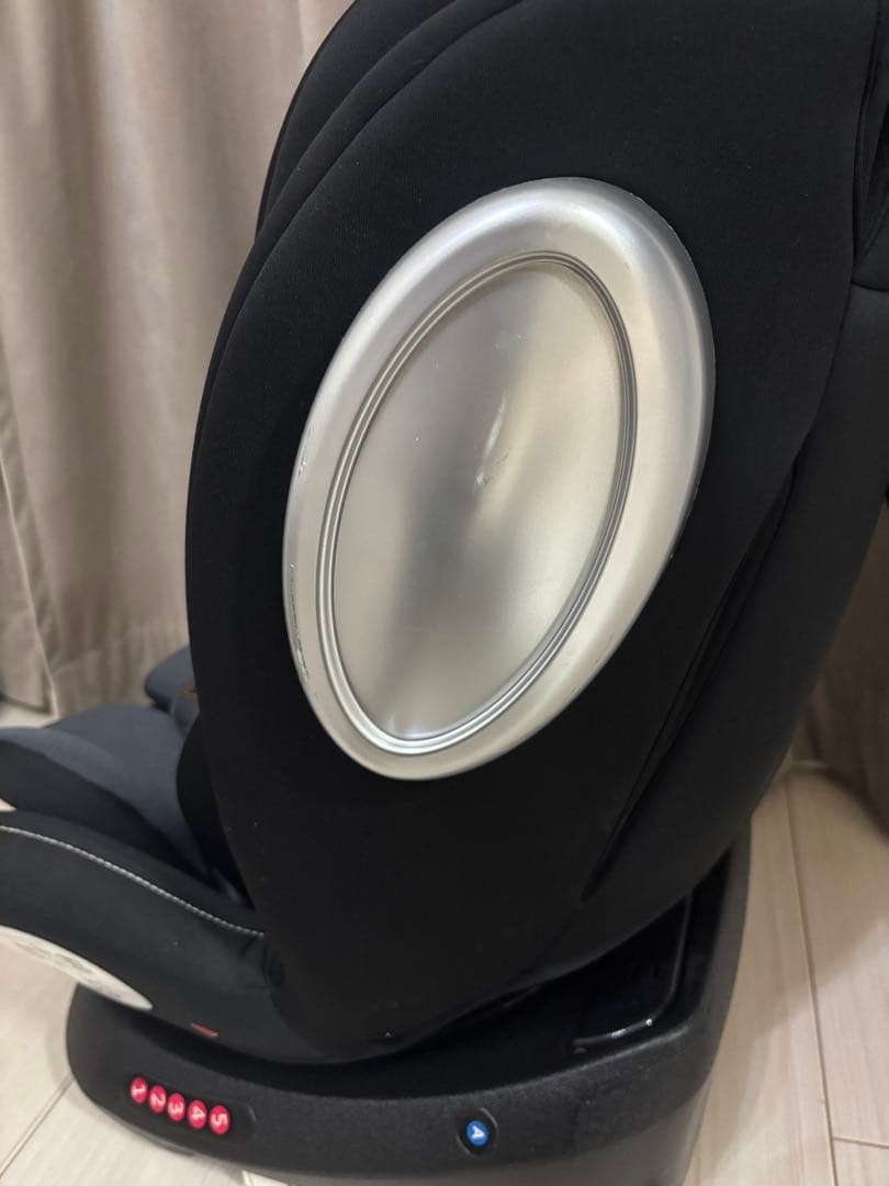 【美品】IMPETUSチャイルドシート