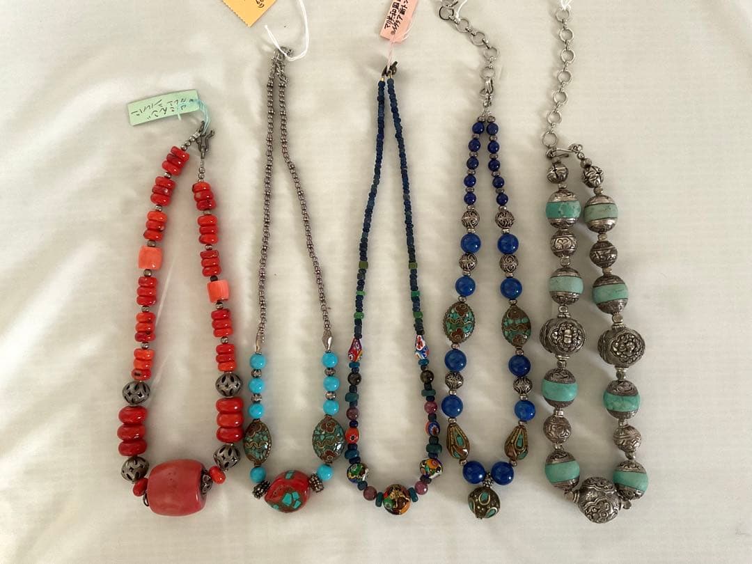 美しいオリジナル「マリ共和国千年ビーズとイタリア新トンボ玉」の