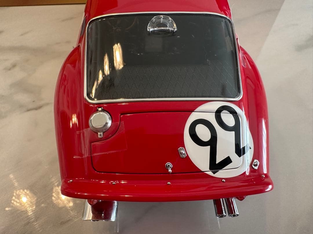 CMC 1/18 フェラーリ 250 GTO #22 ルマン24H 1962