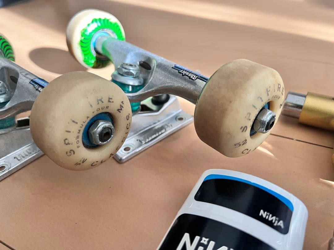 スケートボード　トラック　ウィール　ツールセット売り