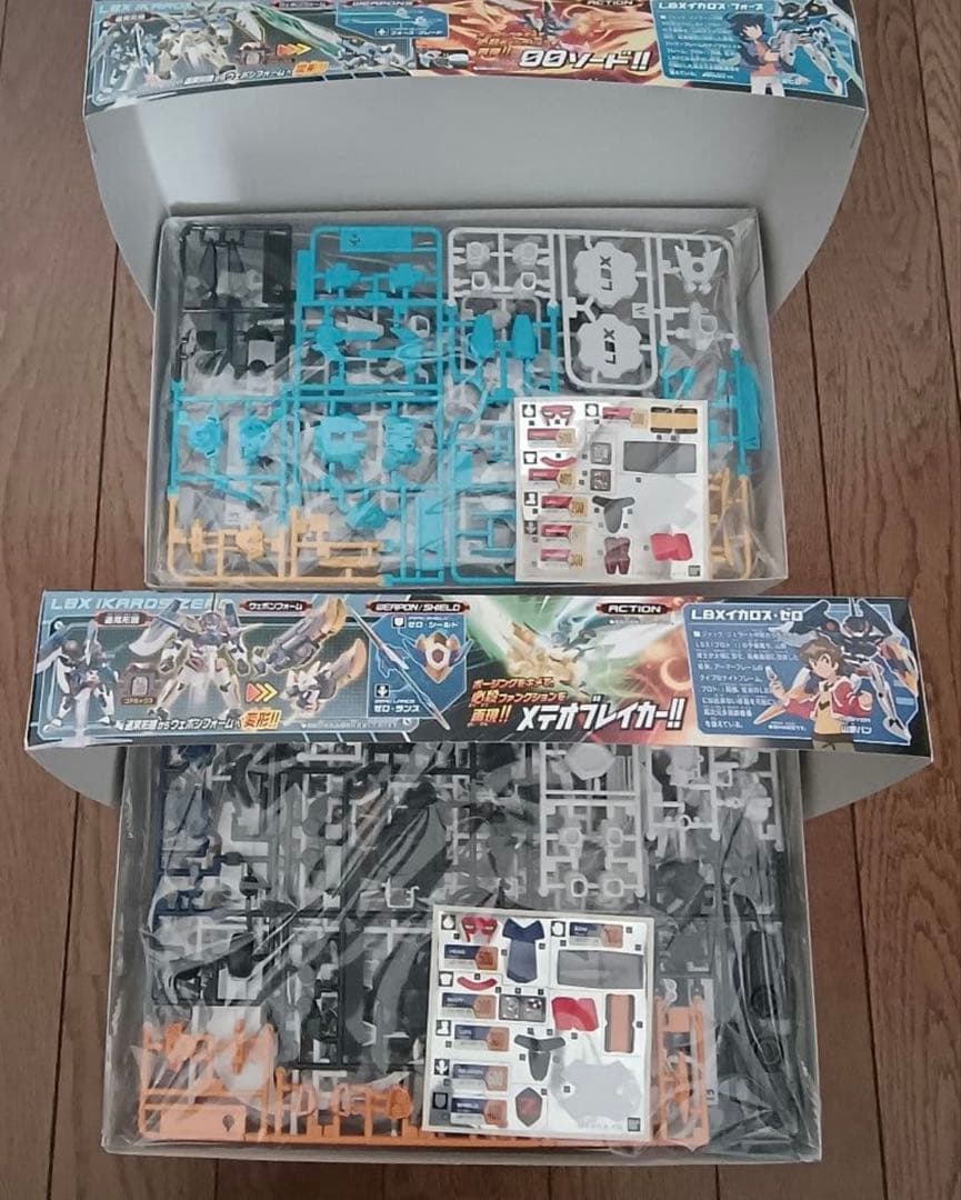 ダンボール戦機　LBX イカロスフォース、LBX イカロスゼロ