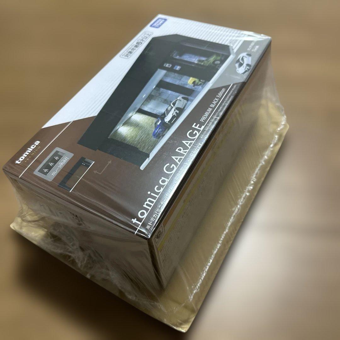 トミカガレージ PREMIUM BLACK Edition