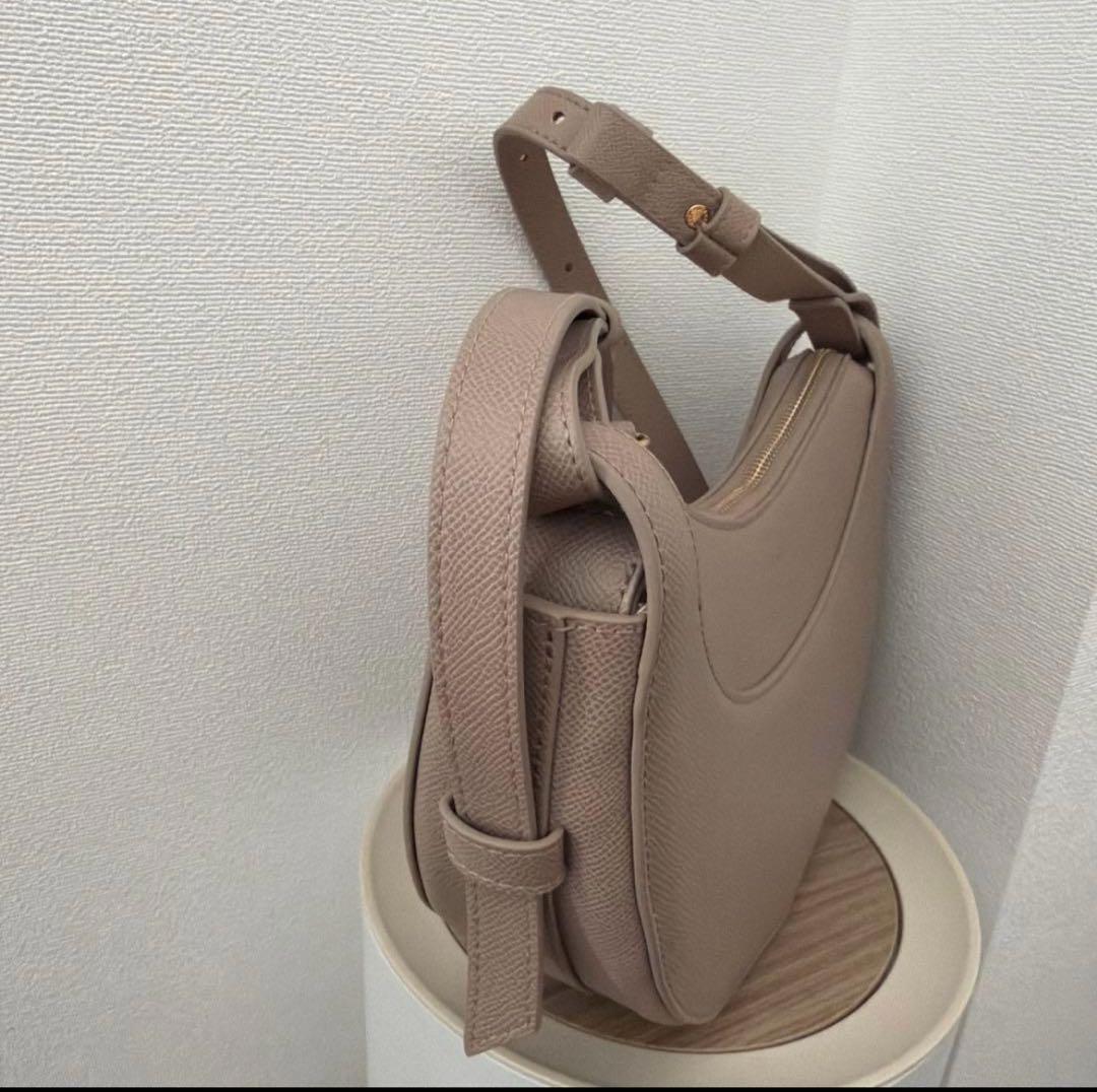 ショルダーバッグ ハーフムーン