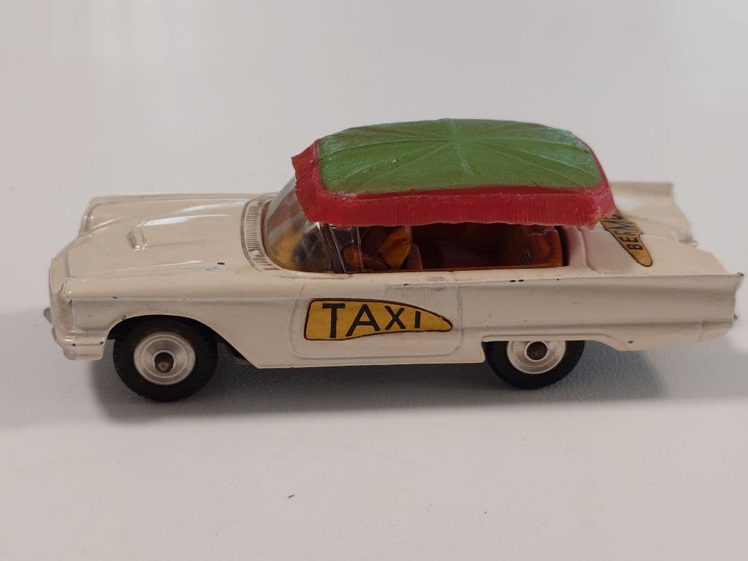 【SALE】 CORGI No.430 FORD BERMUDA TAXI