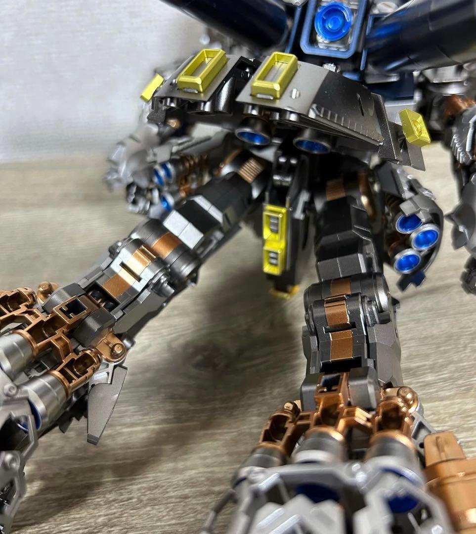 MG サザビーver.ka 塗装済み完成品　ガンプラ　逆襲のシャア