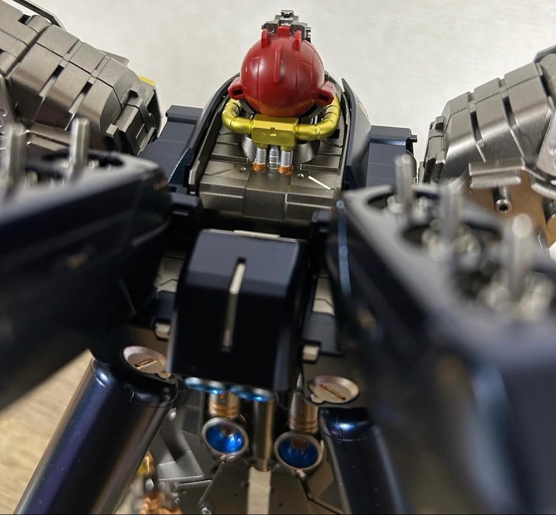 MG サザビーver.ka 塗装済み完成品　ガンプラ　逆襲のシャア