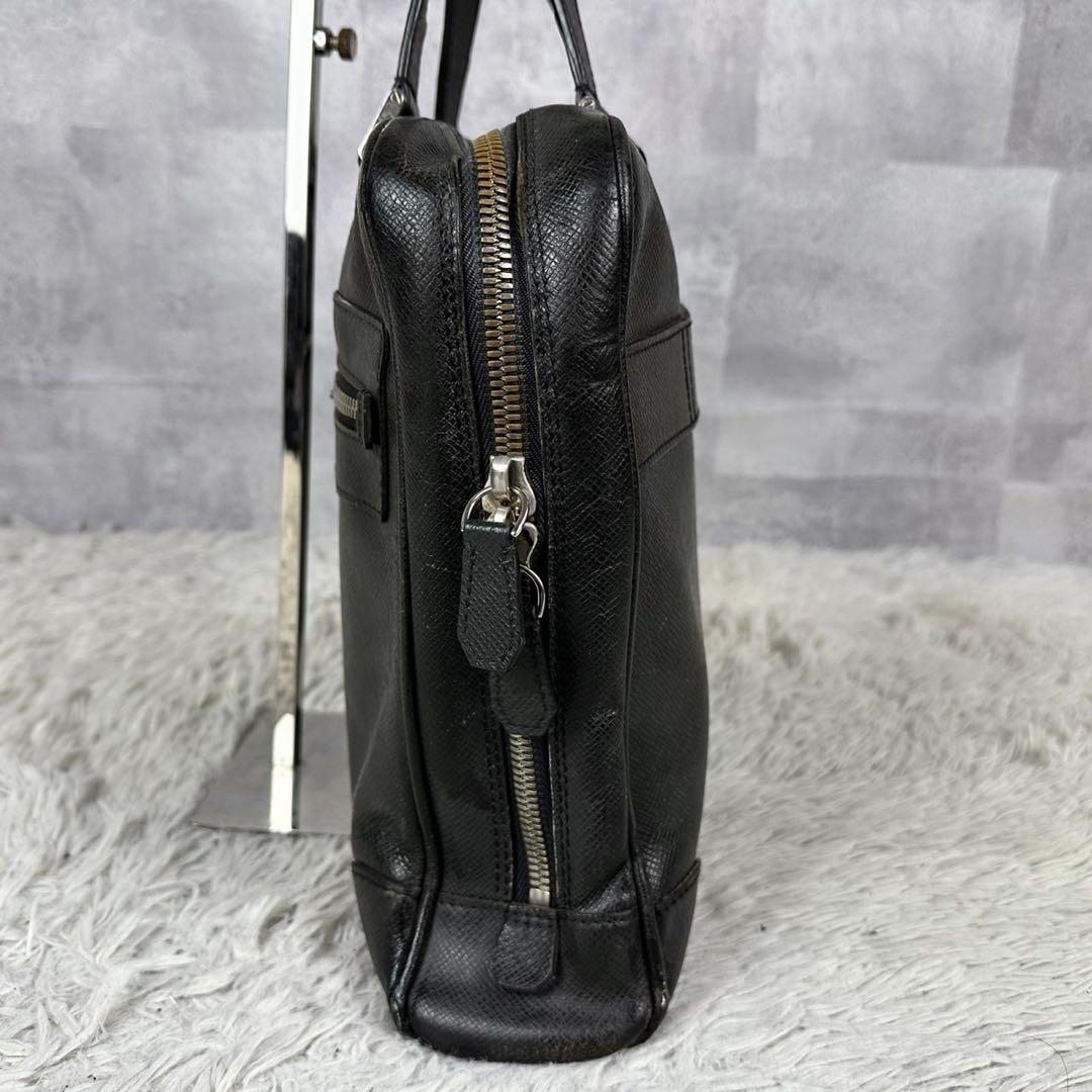 A4可 美品 ルイヴィトン レザー ビジネスバッグ タイガ イゴール 黒
