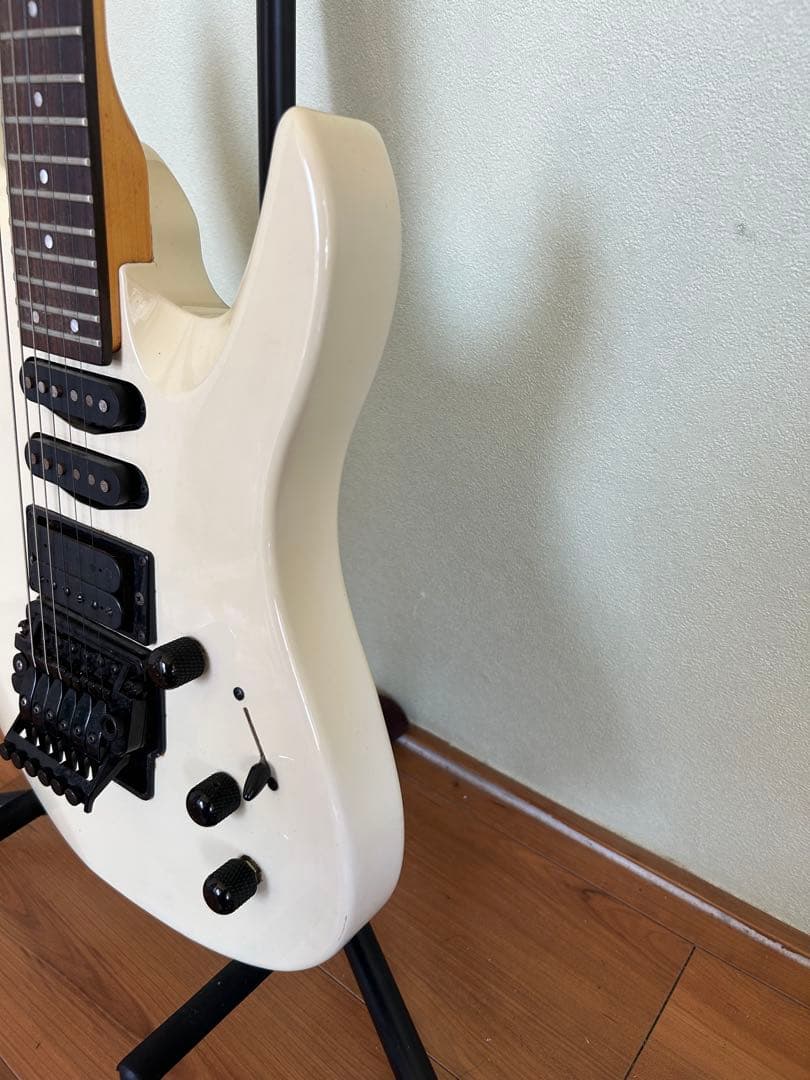 YAMAHA エレキギター ホワイト バスウッド 24フレット