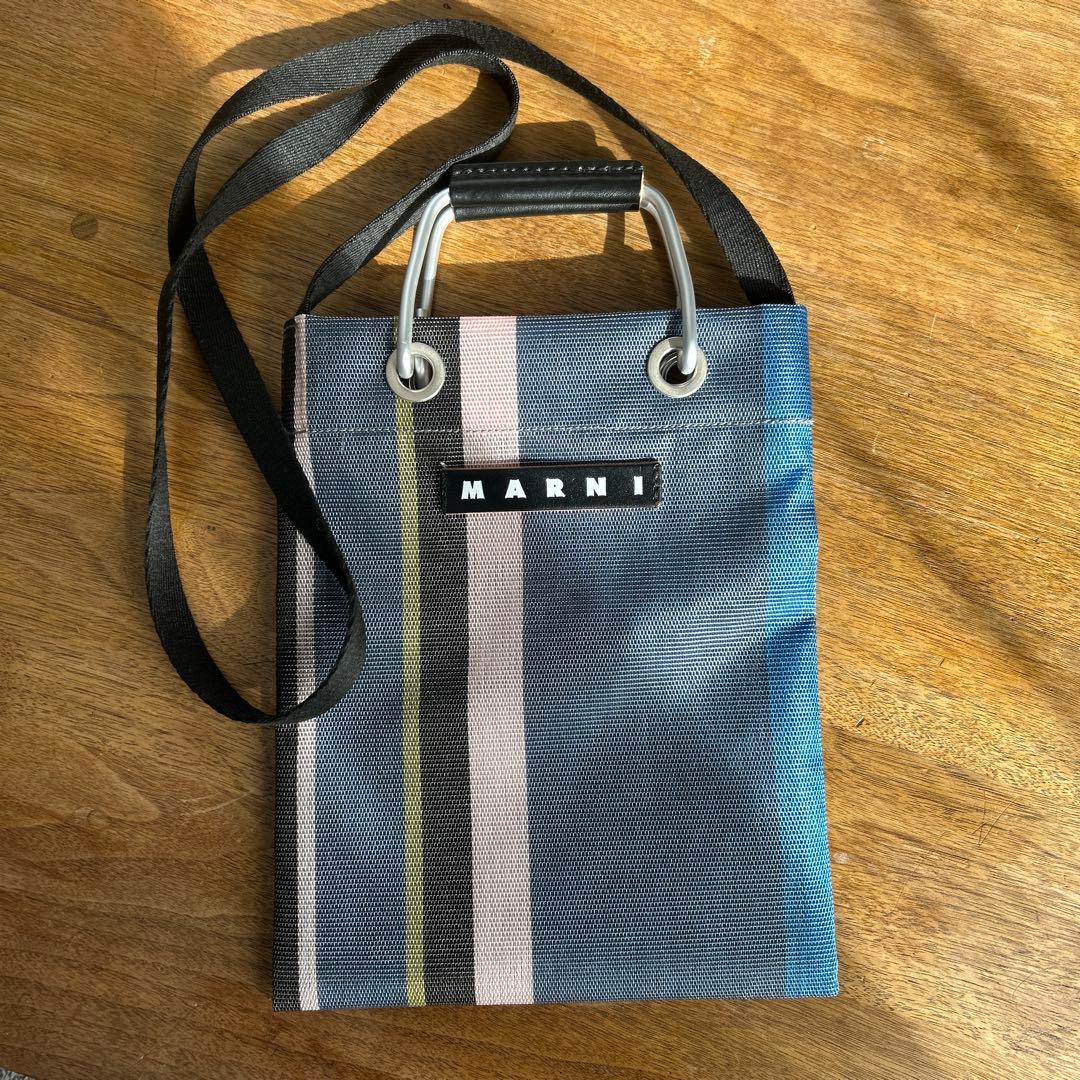 未使用✴︎MARNI ストライプ サコッシュ バッグ