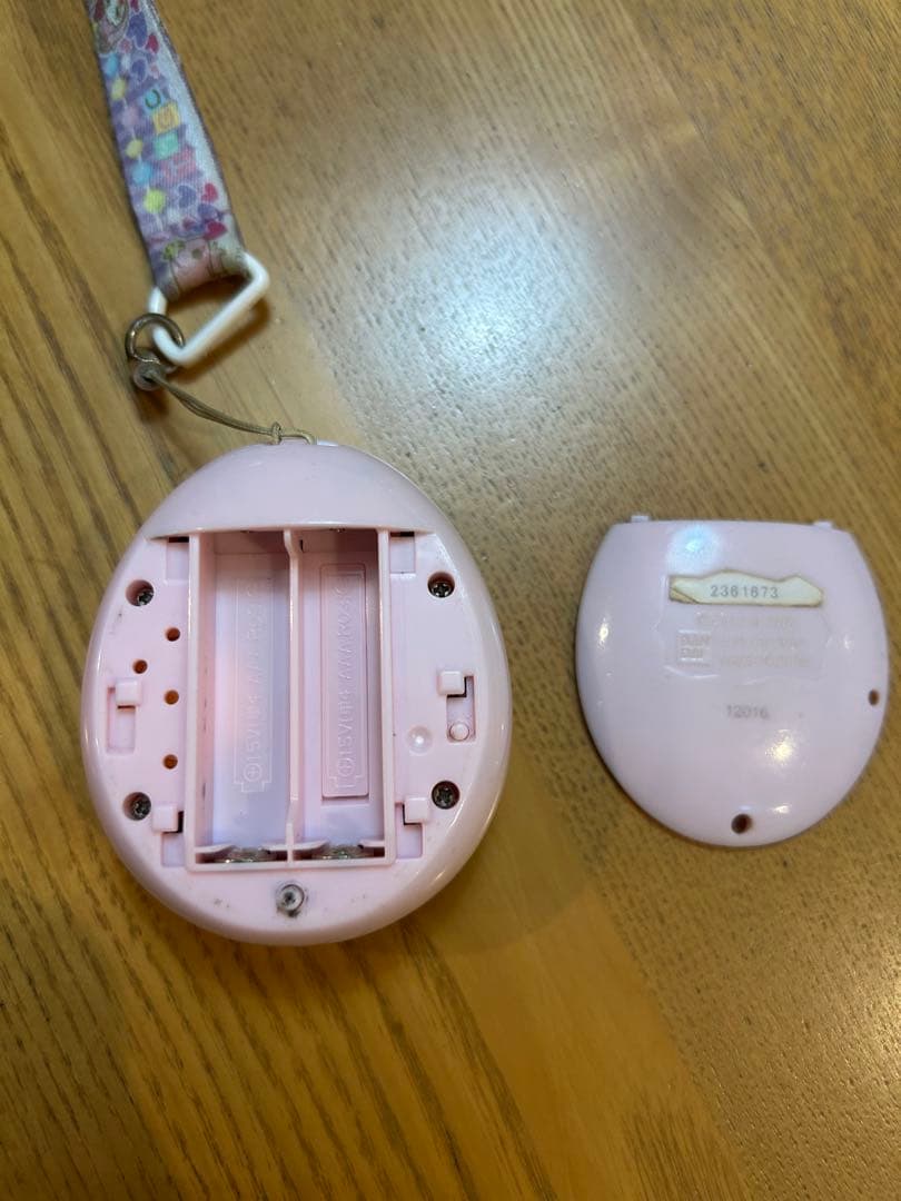 たまごっちみくす20thAnniversary ロイヤルピンク　ストラップ付き