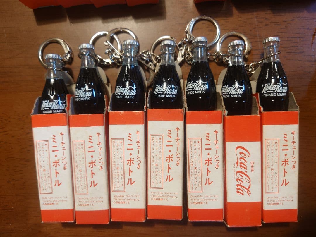 超激レア品★新品未使用箱付き　コカ・コーラレトロキーホルダー