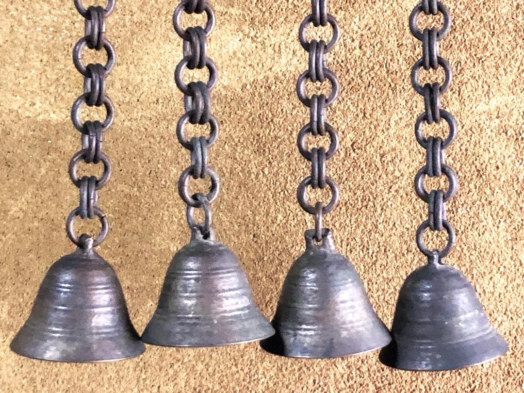 【 花角紋彫金連馬鈴 】　江戸時代　馬具装飾品