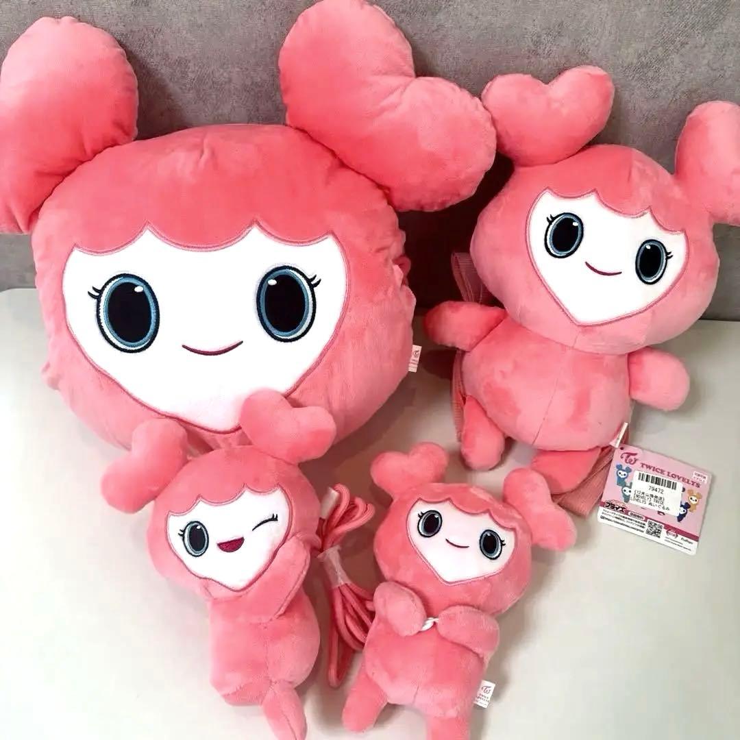 TWICE LOVELYS ぬいぐるみ gigo限定 モモ モブリー