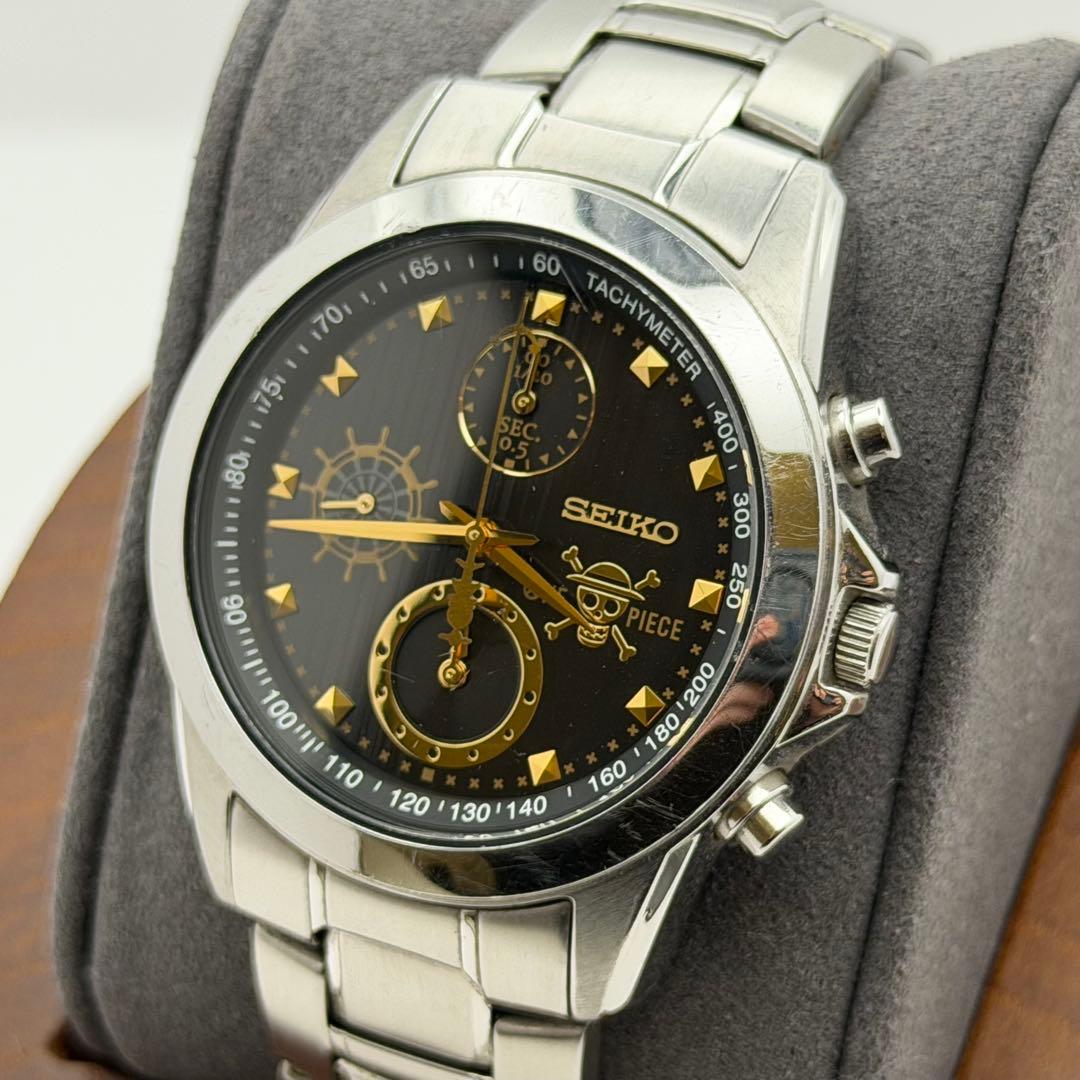 【超希少】セイコー　ワンピース　15周年記念モデル　クォーツ　美品