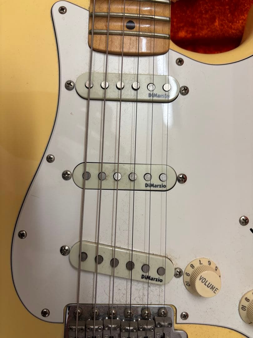ギター Fender USA Yngwie Malmsteen Stratocaster