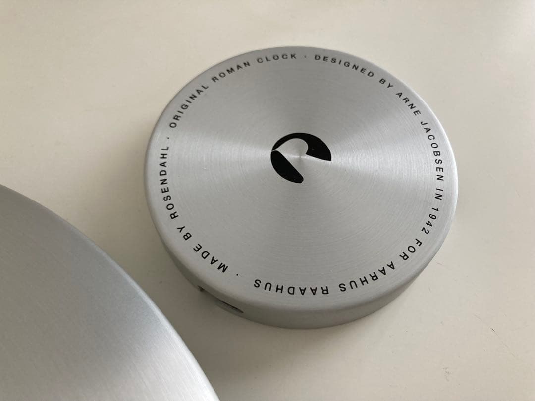 アルネ ヤコブセン 掛時計　ローマンクロック 29センチ