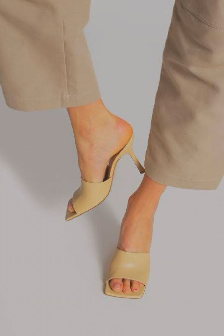 BOTTEGA VENETA ボッテガヴェネタ ストレッチ ミュール