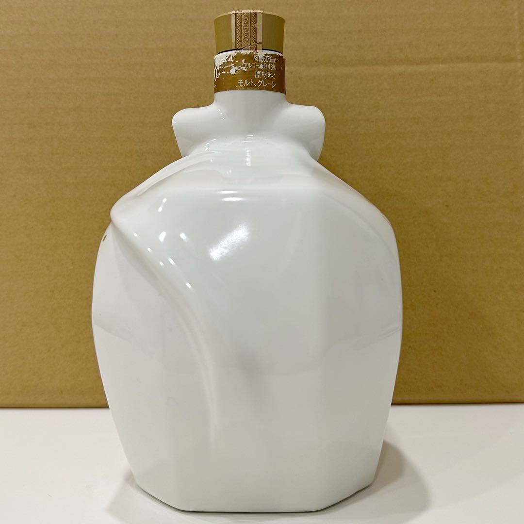 古酒未開栓 サントリー ローヤル 1996年干支ボトル ネズミ陶器 600ml