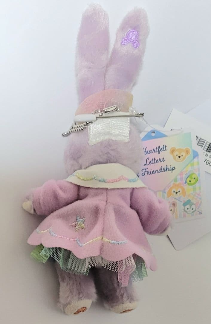 ぬいぐるみバッジ　７種　ダッフィーのハートフェルトレターズオブフレンドシップ