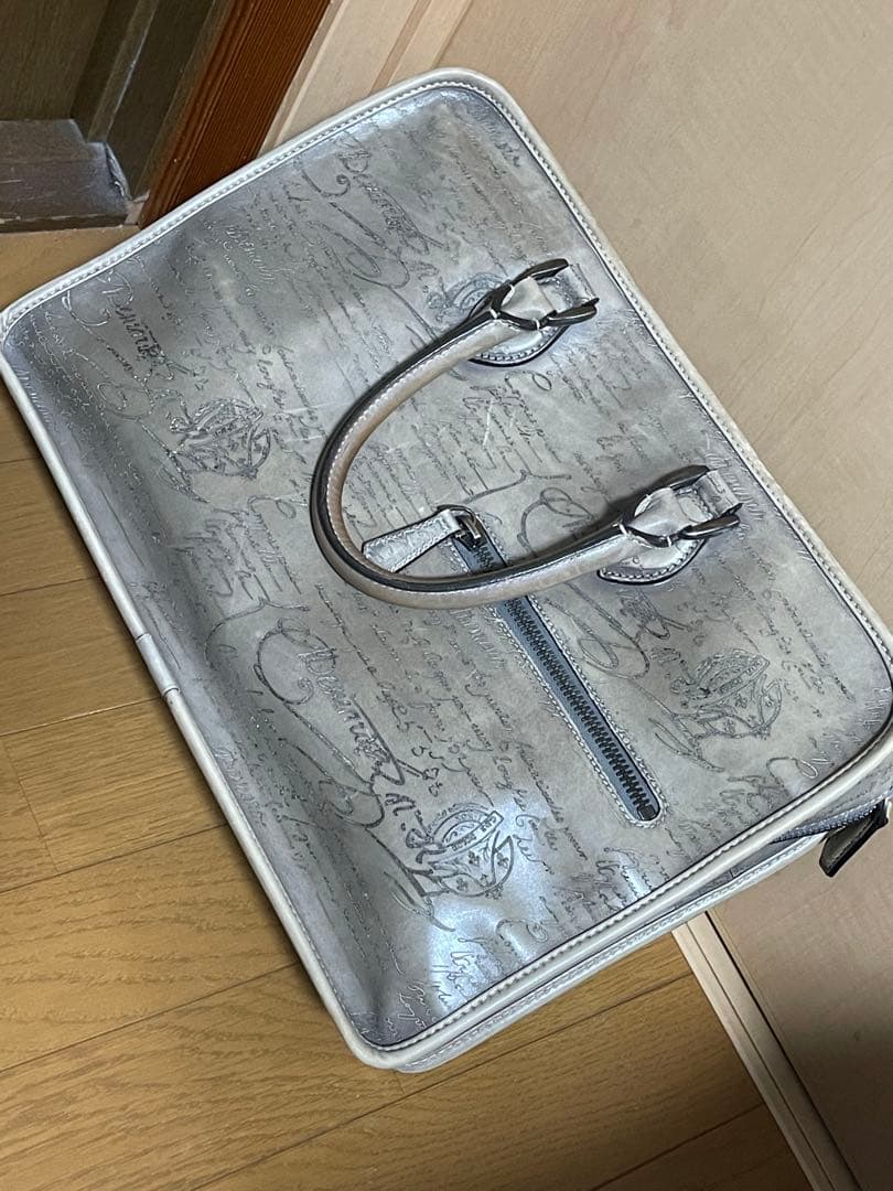 【稀少】ベルルッティ アンジュール カリグラフィースクリットレザー パティーヌ