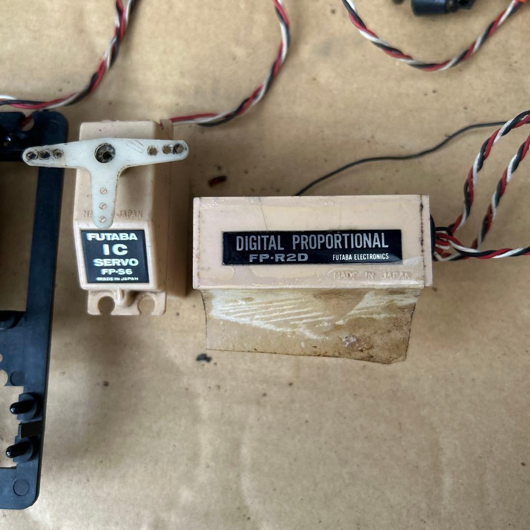 エンジン ラジコンカー