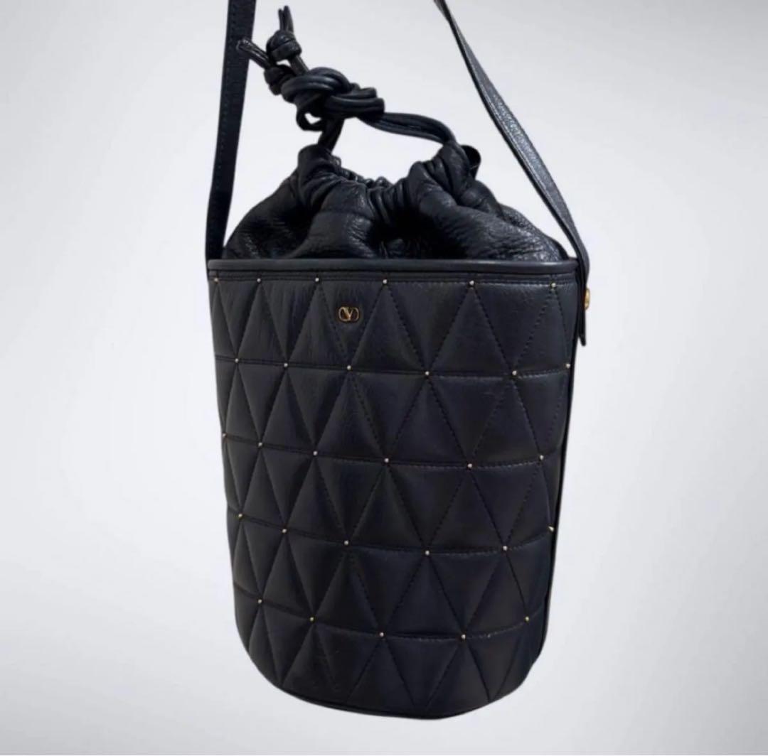 Valentino GARAVANI ヴァレンティノ　ショルダーバッグ　斜め掛け