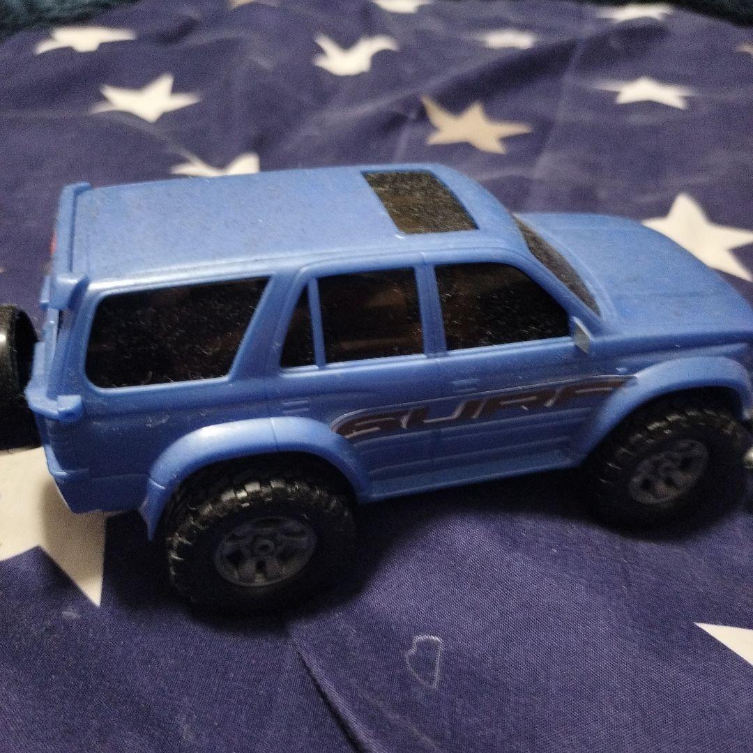 SURF 青いSUV ミニカー