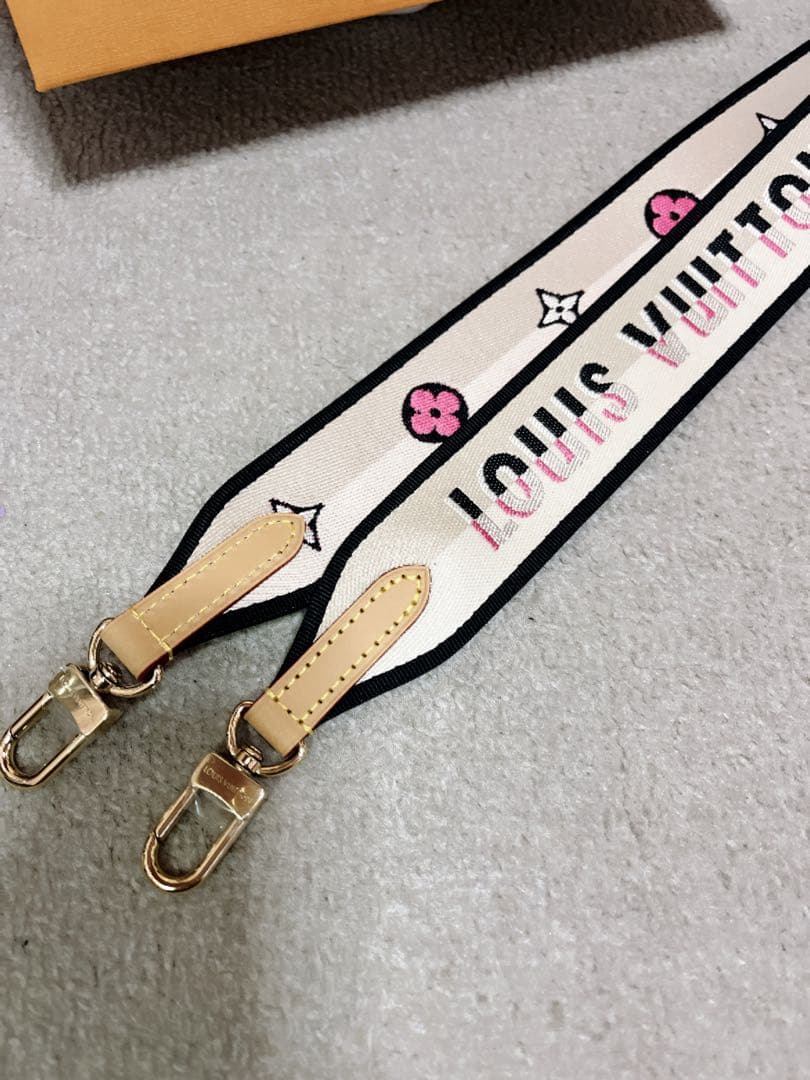 最終値下げ【新品】Louis Vuitton ルイヴィトン　ストラップ
