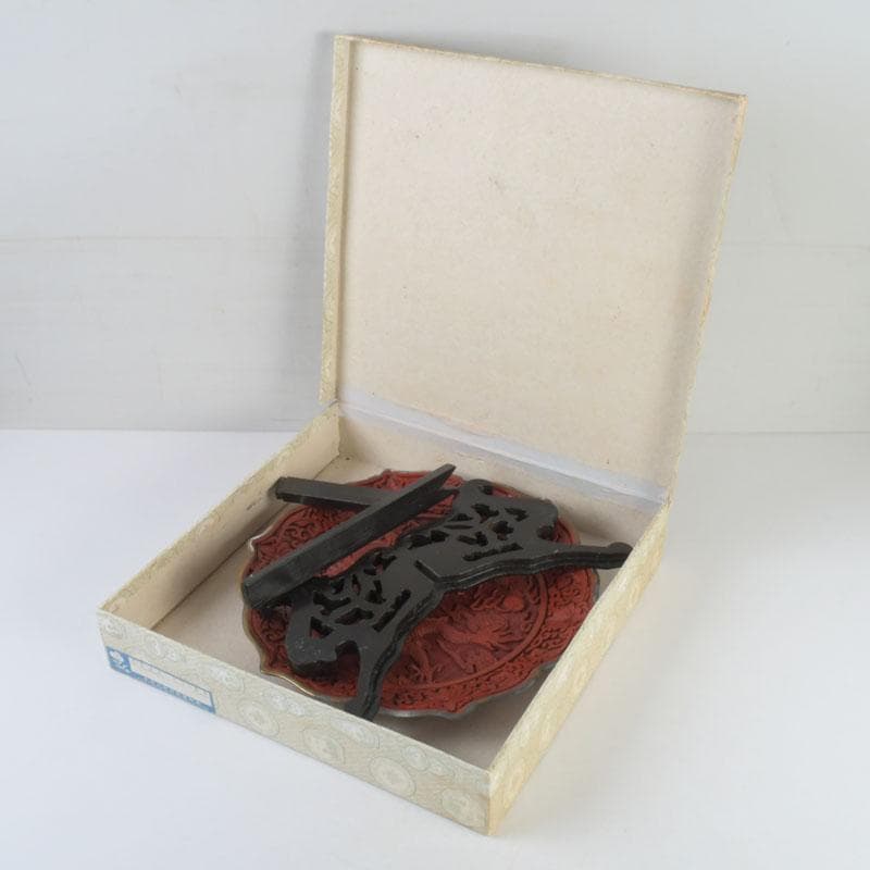 中国　剔紅　堆朱　雲龍文盤　輪花皿　飾皿　皿立付　M　9776