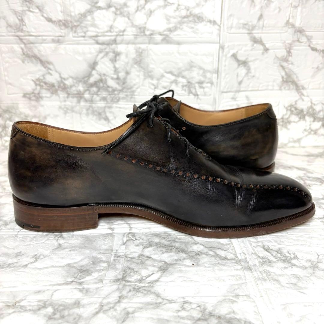 ベルルッティ　Berlti 革靴　レザー　ビジネスシューズ　パンチング