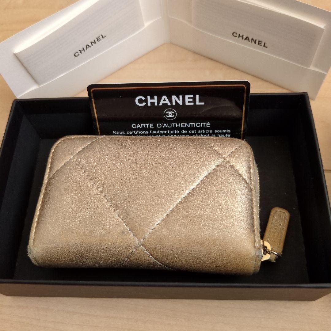 CHANEL ゴールド ケース