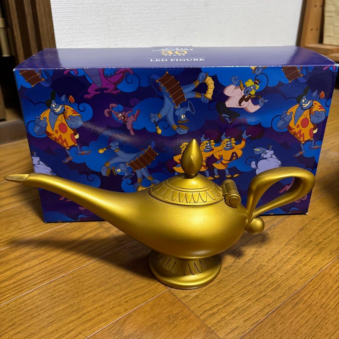 アラジン 魔法のランプ ジーニー LEDライト ディズニーストア - メルカリ