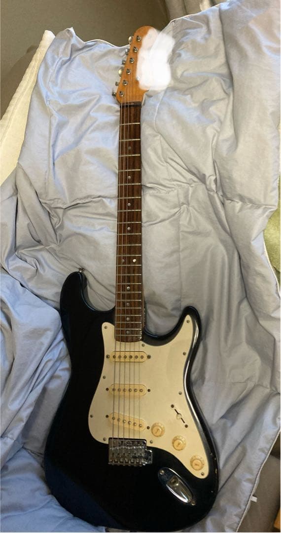 着払いです！ストラトキャスターstratcaster