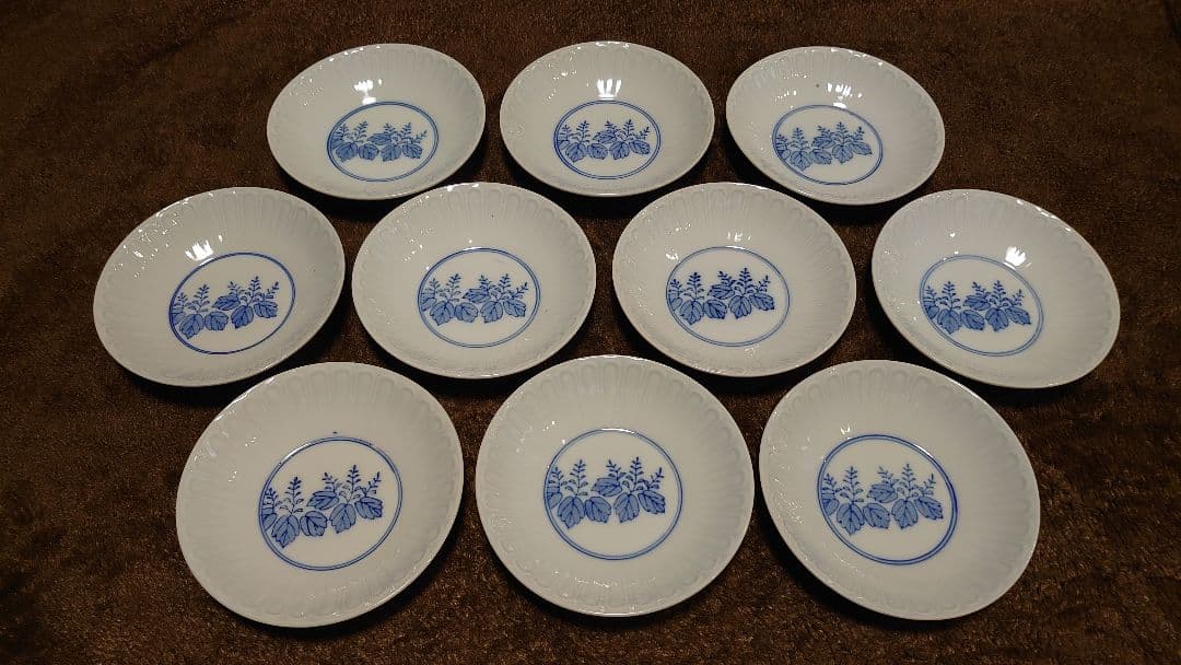 古伊万里　伊万里　染付　豆皿　菓子皿　桐紋　１０客 伊万里 染付 山水文 大角皿（江戸幕末期）｜30cm×30cm 高さ5cm | 古