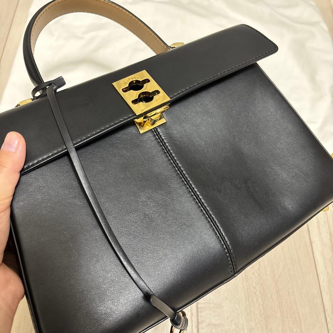 短時間使用　Cafune レザーショルダーバッグ ブラック