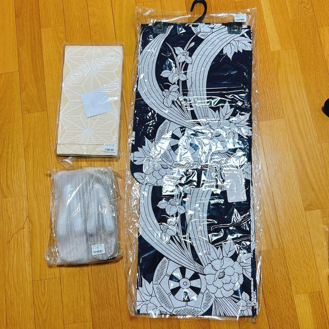 utatane 高級変わり織 浴衣3点セット 藍色に古典菖蒲と御所車