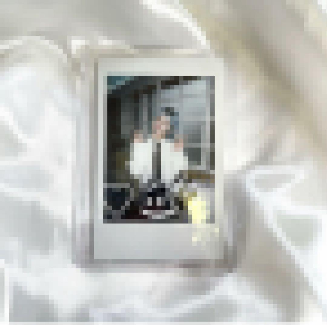 Kep1er ヒカル 直筆サイン入りポラロイド チェキ - メルカリ Kep1er