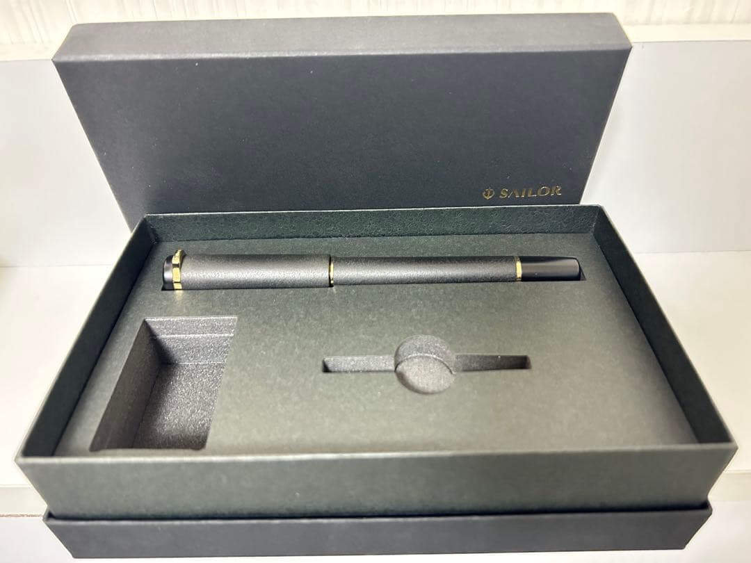 セーラー万年筆 エボナイト彫刻万年筆 夜霞　細字