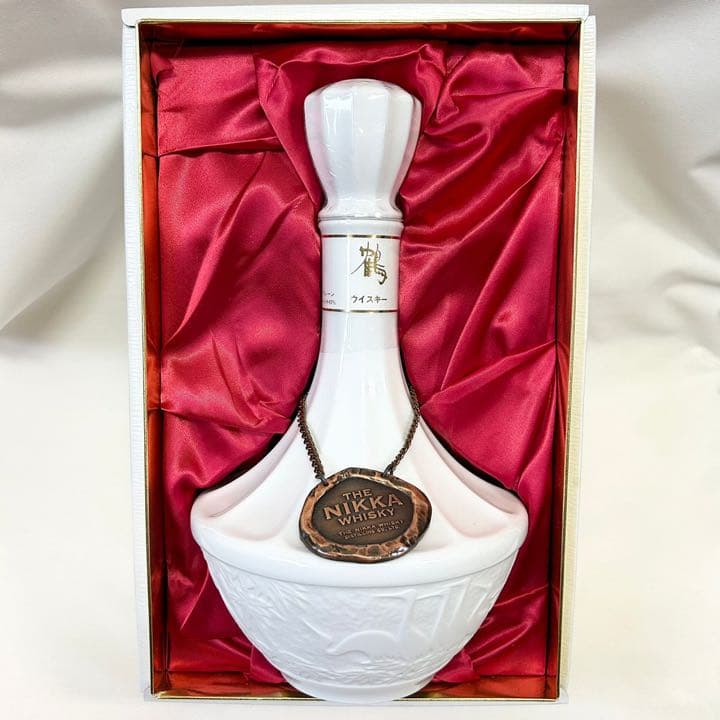 NIKKA WHISKY ニッカ ウイスキー 鶴 陶器ボトル 750ml 43％ 未開栓古酒