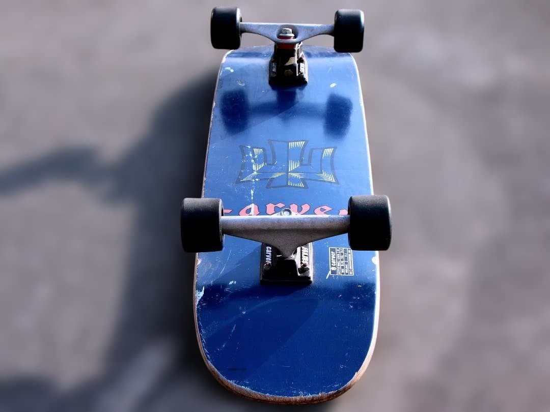 スケートボード Carver カーバー Griffin 35インチ 前スイング