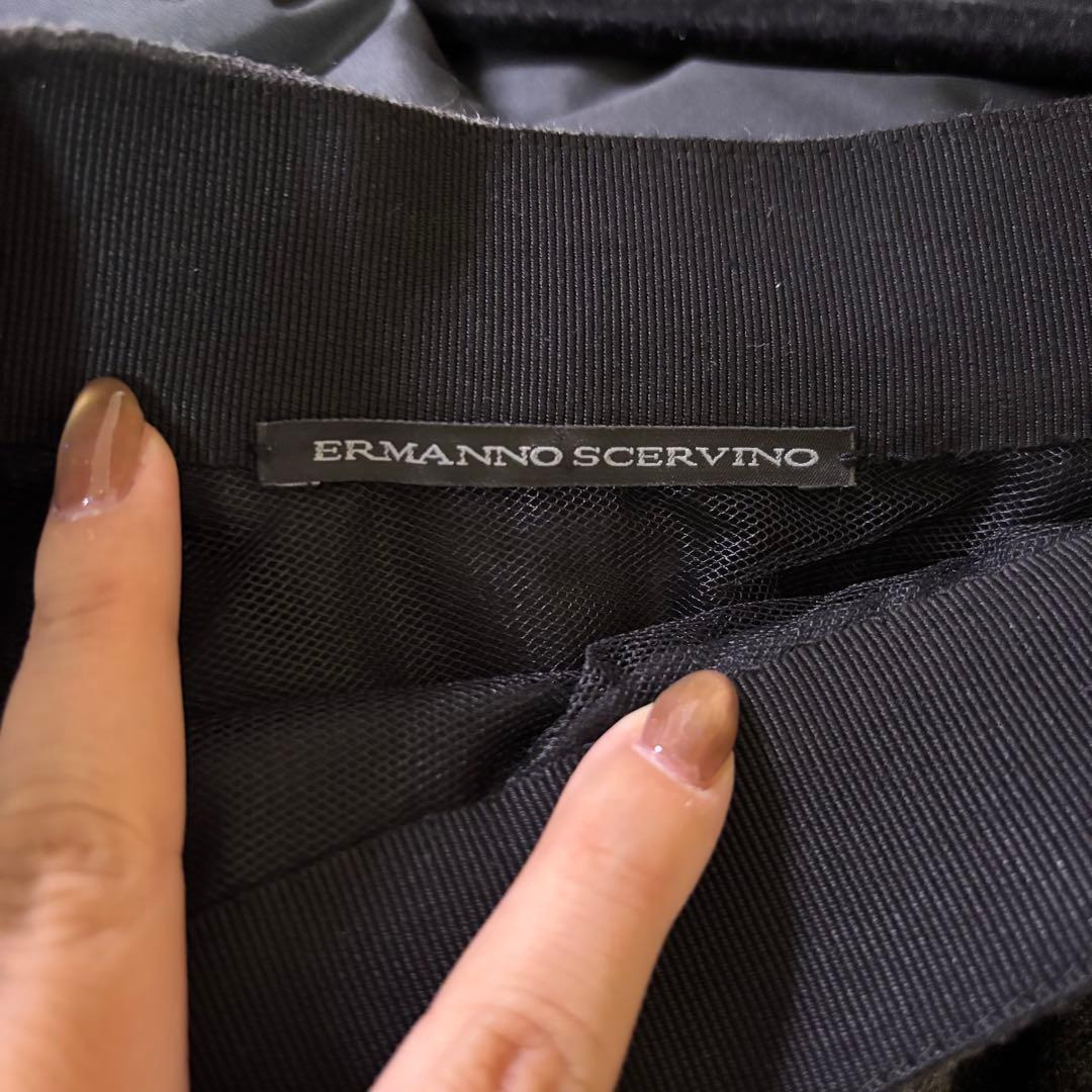 ERMANNO SCERVINO グレー フレアスカート ひざ丈