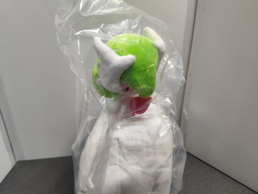 メガサーナイト ぬいぐるみ 未使用