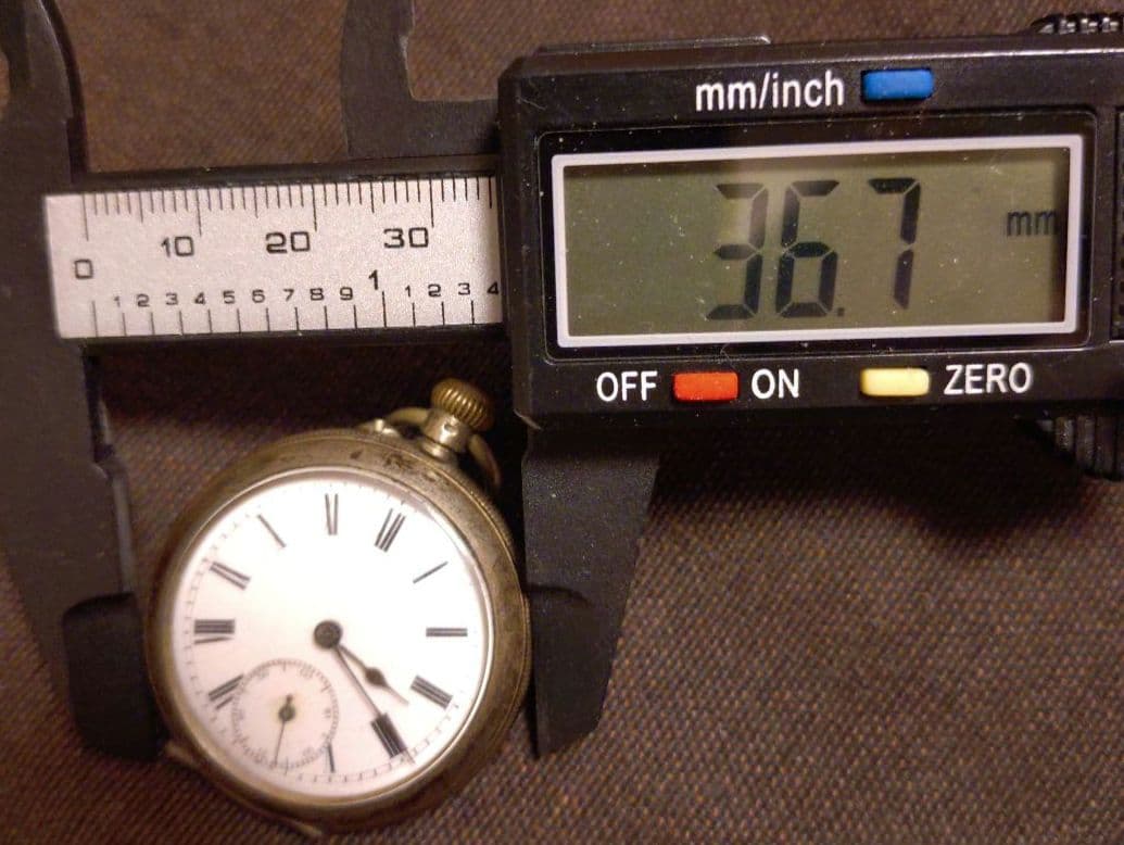 ア14. 懐中時計（0.800刻印）不動 ジャンク品