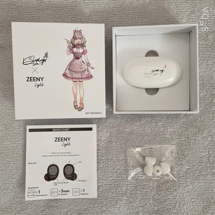 健屋花那 Zeeny Lights コラボイヤホン